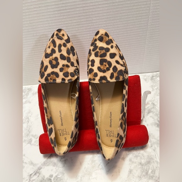 Time and Tru shoes - Picture 1 of 7